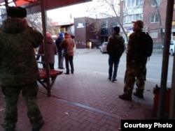 На улицах Екатеринбурга стало много людей в камуфляже