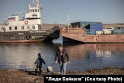 Добраться от Свирска до Середкиной можно на пароме