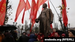 Во время церемонии открытия памятника Ленину был задержан протестовавший против этого активист