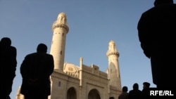 Azerbaijan – Taza Pir Mosque in Baku, 22Jun2010