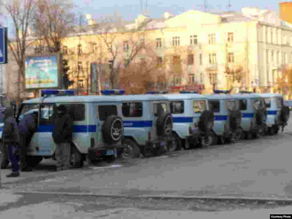 Russia -- Tyumen, meeting, 24.12.2011