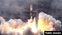 Старт ракеты Delta II с военной базы Ванденберг. Эта ракета в 2006 году вывела на орбиту спутник US 193