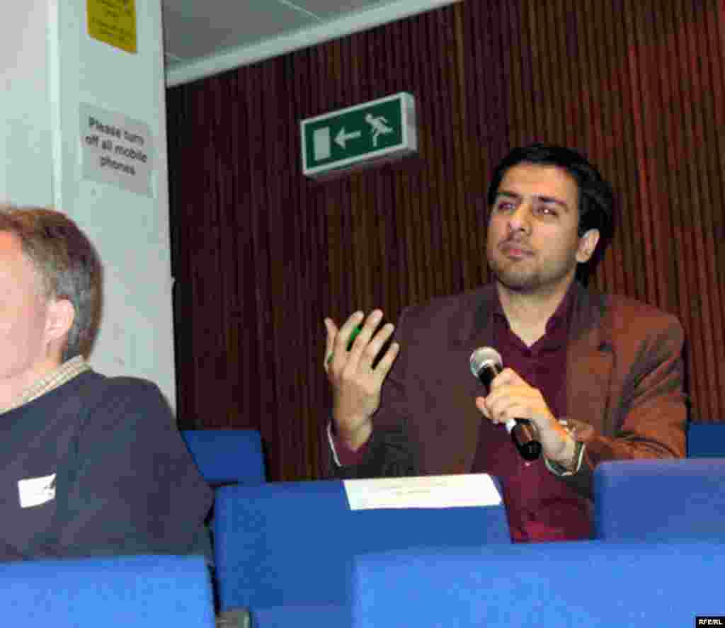 Пурсишҳо аз толор зиёд буданд. - Question from the floor at the conference in the Centre for Media and Film Studies, SOAS, University of London, 07June2008