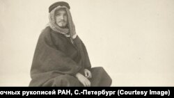 Юрий Марр в арабском одеянии. Петроград. 20 января 1915 г. Фото И.С. Здобнова. Институт восточных рукописей РАН, С.-Петербург