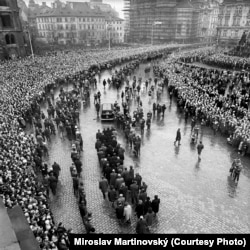 Траурная процессия в день похорон Яна Палаха 25 января 1969 года