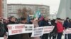 Митинг в поддержку полковника, обвиняемого в обрушении казармы
