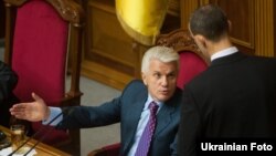 Спикер Верховной Рады Украины Владимир Литвин оказался в непростом положении, подав в отставку, которая не была принята