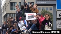 На митинге оппозиции на проспекте Сахарова в Москве, 10 августа 2019 года