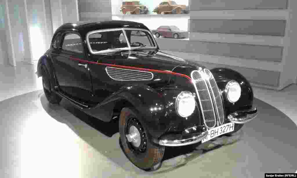 BMW-327-28, (1937)